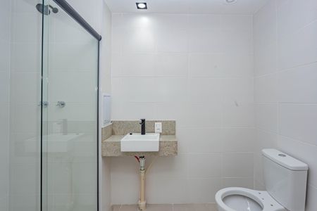 Studio para alugar com 28m², 1 quarto e sem vaga Studio para alugar com 28m², 1 quarto e sem vagaBanheiro