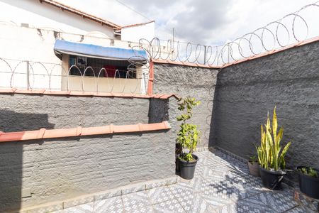 Casa à venda com 149m², 2 quartos e 2 vagas Casa à venda com 149m², 2 quartos e 2 vagasQuintal