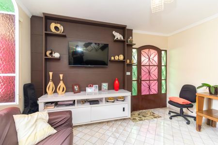 Casa à venda com 149m², 2 quartos e 2 vagas Casa à venda com 149m², 2 quartos e 2 vagasSala