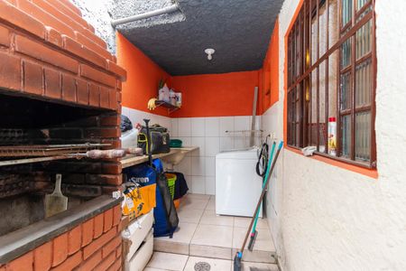 Casa à venda com 149m², 2 quartos e 2 vagas Casa à venda com 149m², 2 quartos e 2 vagasChurrasqueira