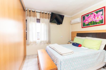 Casa à venda com 149m², 2 quartos e 2 vagas Casa à venda com 149m², 2 quartos e 2 vagasQuarto 1 - Suíte