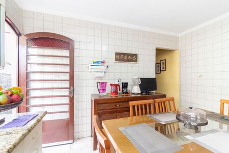 Casa à venda com 149m², 2 quartos e 2 vagas Casa à venda com 149m², 2 quartos e 2 vagasCozinha