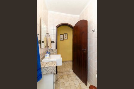 Casa à venda com 149m², 2 quartos e 2 vagas Casa à venda com 149m², 2 quartos e 2 vagasBanheiro Social