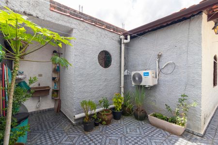 Casa à venda com 149m², 2 quartos e 2 vagas Casa à venda com 149m², 2 quartos e 2 vagasQuintal