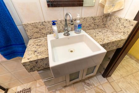 Casa à venda com 149m², 2 quartos e 2 vagas Casa à venda com 149m², 2 quartos e 2 vagasBanheiro Social