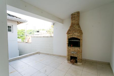 Casa à venda com 120m², 2 quartos e 3 vagasChurrasqueira / quintal 