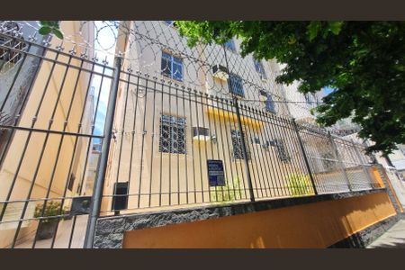 Apartamento à venda com 72m², 2 quartos e sem vaga Apartamento à venda com 72m², 2 quartos e sem vagaFachada/ Placa