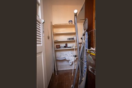 Apartamento à venda com 72m², 2 quartos e sem vaga Apartamento à venda com 72m², 2 quartos e sem vagaQuarto de Serviço