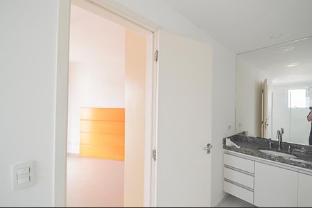Apartamento para alugar com 130m², 3 quartos e 2 vagas Apartamento para alugar com 130m², 3 quartos e 2 vagasBanheiro da Suíte