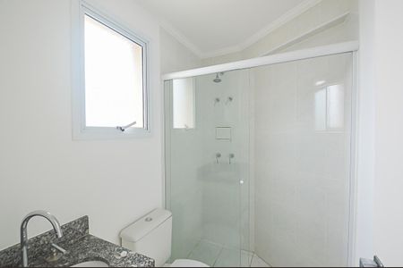 Apartamento para alugar com 130m², 3 quartos e 2 vagas Apartamento para alugar com 130m², 3 quartos e 2 vagasBanheiro da Suíte 2