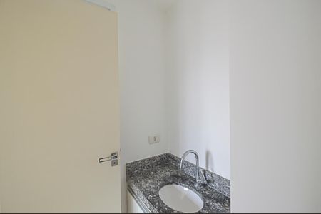 Apartamento para alugar com 130m², 3 quartos e 2 vagas Apartamento para alugar com 130m², 3 quartos e 2 vagasBanheiro de serviço