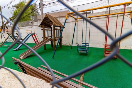 Apartamento para alugar com 50m², 2 quartos e 1 vaga Apartamento para alugar com 50m², 2 quartos e 1 vagaÁrea comum - Playground