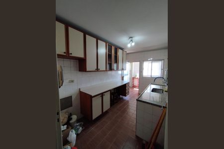 Apartamento à venda com 64m², 2 quartos e 1 vaga Apartamento à venda com 64m², 2 quartos e 1 vagaCozinha Armários