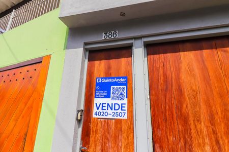 Casa à venda com 250m², 3 quartos e 6 vagasFachada