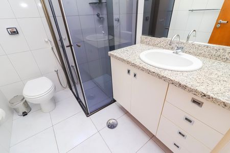 Casa à venda com 250m², 3 quartos e 6 vagasBanheiro Social