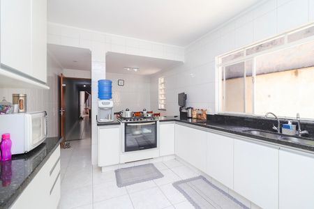 Casa à venda com 250m², 3 quartos e 6 vagasCozinha