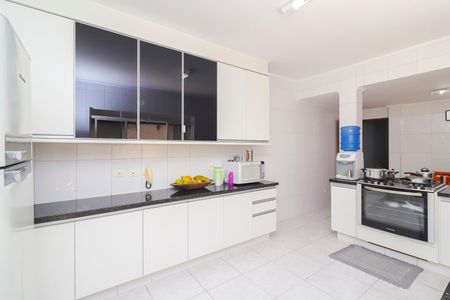 Casa à venda com 250m², 3 quartos e 6 vagasCozinha