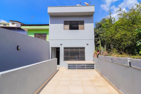 Casa à venda com 250m², 3 quartos e 6 vagasSacada da Sala
