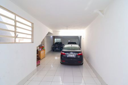 Casa à venda com 250m², 3 quartos e 6 vagasGaragem