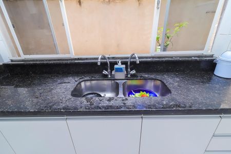 Casa à venda com 250m², 3 quartos e 6 vagasCozinha