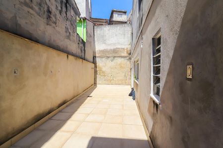 Casa à venda com 250m², 3 quartos e 6 vagasQuintal