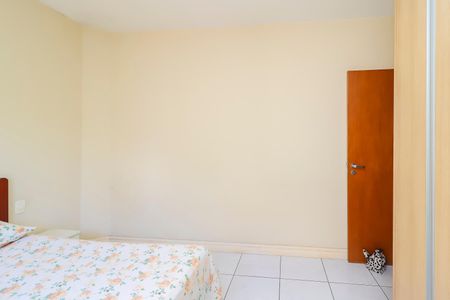 Casa à venda com 250m², 3 quartos e 6 vagasQuarto 2