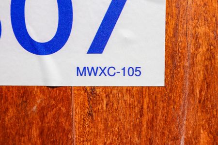 Casa à venda com 250m², 3 quartos e 6 vagasPlaquinha - Cód. MWXC-105