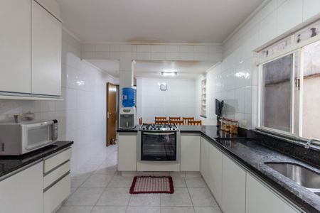 Casa à venda com 250m², 3 quartos e 6 vagas Casa à venda com 250m², 3 quartos e 6 vagasCozinha