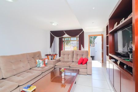 Casa à venda com 250m², 3 quartos e 6 vagasSala