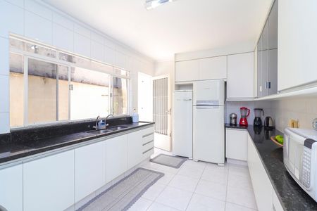 Casa à venda com 250m², 3 quartos e 6 vagasCozinha