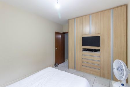 Casa à venda com 250m², 3 quartos e 6 vagas Casa à venda com 250m², 3 quartos e 6 vagasQuarto 1