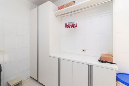 Casa à venda com 250m², 3 quartos e 6 vagasÁrea de Serviço