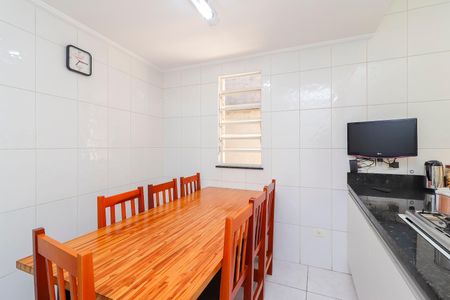 Casa à venda com 250m², 3 quartos e 6 vagasCopa