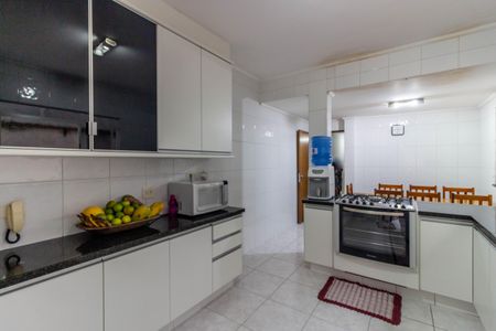 Casa à venda com 250m², 3 quartos e 6 vagas Casa à venda com 250m², 3 quartos e 6 vagasCozinha