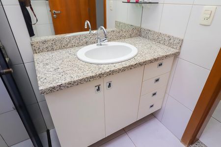 Casa à venda com 250m², 3 quartos e 6 vagasBanheiro Social