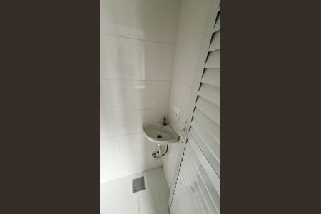 Apartamento para alugar com 130m², 3 quartos e 4 vagasBanheiro de Serviço