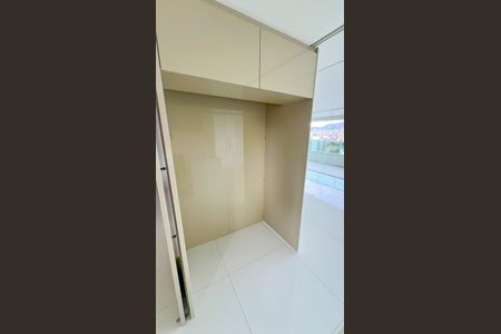 Apartamento para alugar com 130m², 3 quartos e 4 vagasCozinha