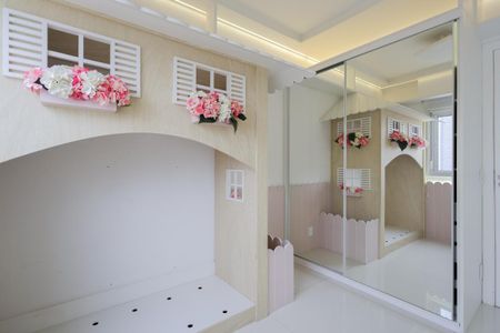 Apartamento à venda com 150m², 3 quartos e 2 vagas Apartamento à venda com 150m², 3 quartos e 2 vagasSuíte 2