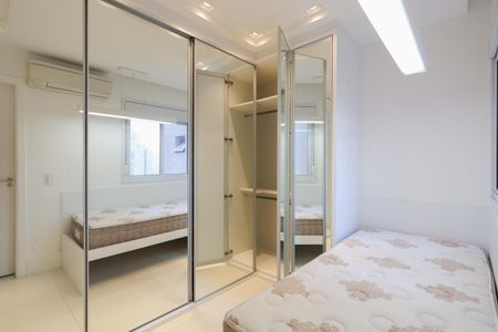 Apartamento à venda com 150m², 3 quartos e 2 vagas Apartamento à venda com 150m², 3 quartos e 2 vagasSuíte 3