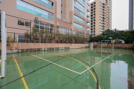 Apartamento à venda com 150m², 3 quartos e 2 vagas Apartamento à venda com 150m², 3 quartos e 2 vagasÁrea comum - Quadra esportiva