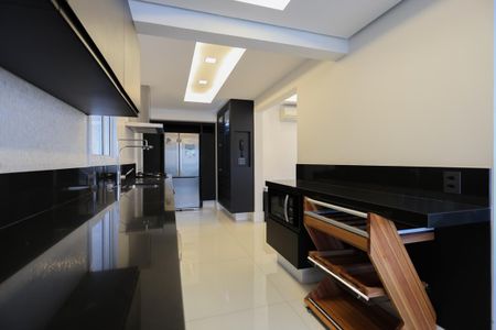 Apartamento à venda com 150m², 3 quartos e 2 vagas Apartamento à venda com 150m², 3 quartos e 2 vagasCozinha
