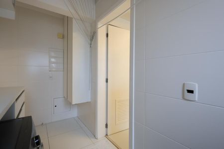 Apartamento à venda com 150m², 3 quartos e 2 vagas Apartamento à venda com 150m², 3 quartos e 2 vagasÁrea de serviço