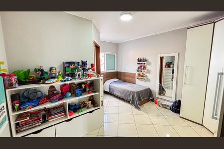 Casa para alugar com 120m², 3 quartos e 2 vagasSuite 2