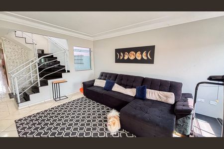 Casa para alugar com 120m², 3 quartos e 2 vagasSala