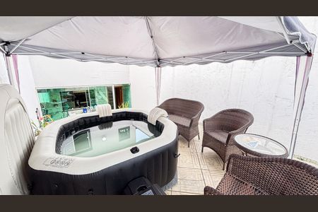 Casa para alugar com 120m², 3 quartos e 2 vagasQuintal