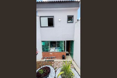 Casa para alugar com 120m², 3 quartos e 2 vagasQuintal