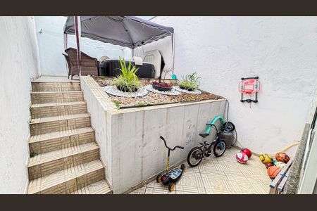 Casa para alugar com 120m², 3 quartos e 2 vagasQuintal