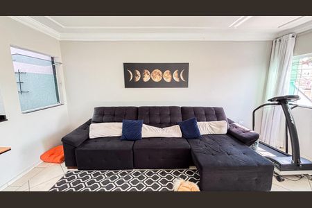 Casa para alugar com 120m², 3 quartos e 2 vagasSala