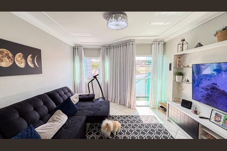 Casa para alugar com 120m², 3 quartos e 2 vagasSala