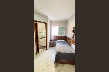 Casa para alugar com 120m², 3 quartos e 2 vagasSuite 2